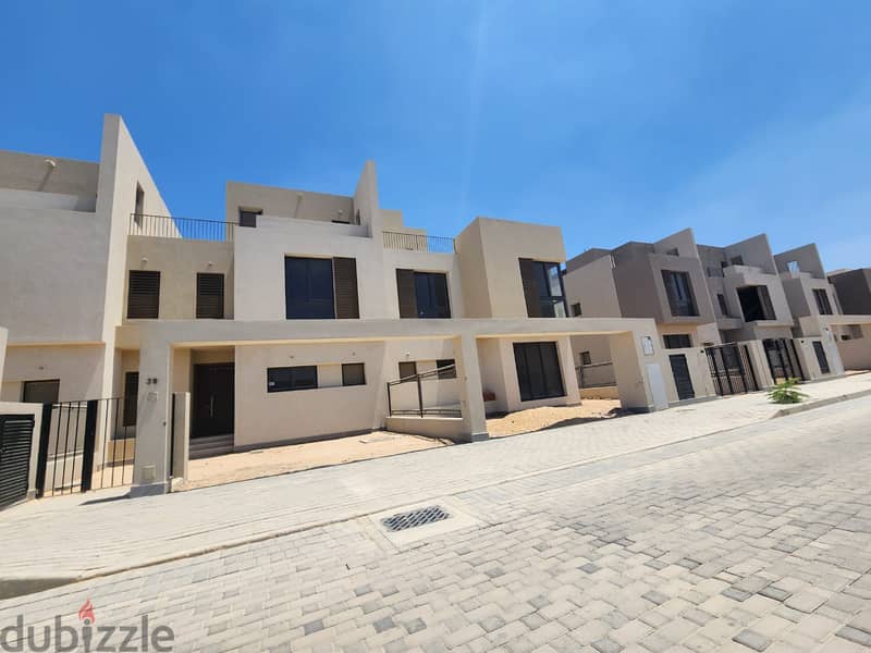 Twin House For Resale in Sodic East, With Installments - Sodic East - New Heliopolis 2