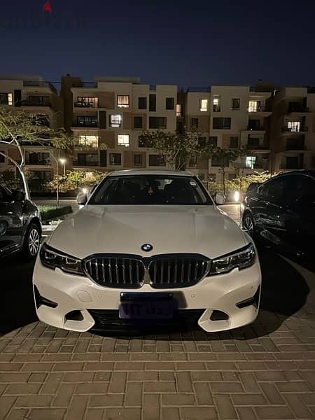 BMW 320I luxury 1