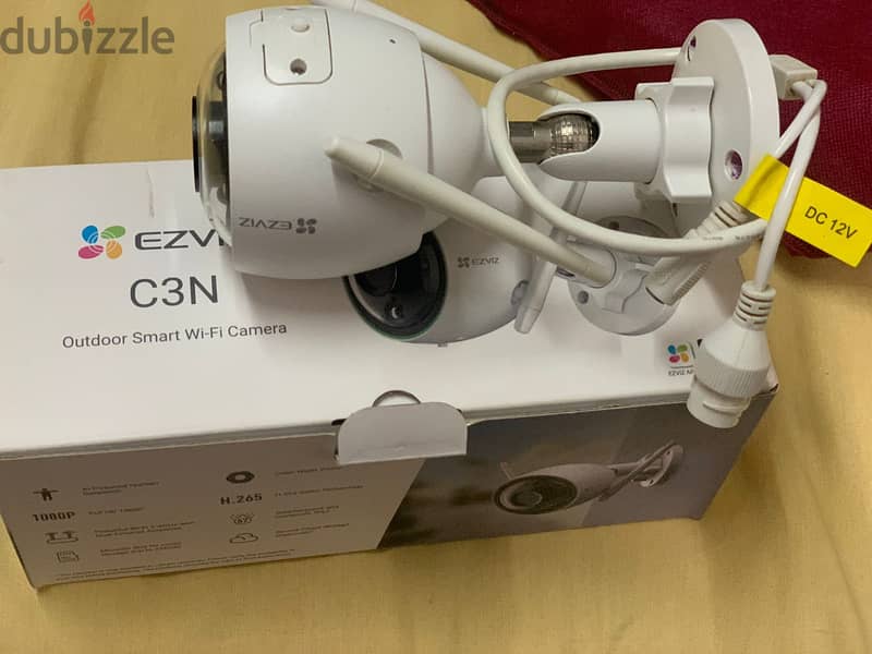 للبيع كاميرا مراقبة من نوع EZVIZ C3N واي ف 1