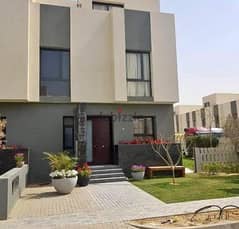 Villa for sale in Al Burouj in Sherouk City with payment plan | فيلا للبيع في  كمبوند البروج بقلب مدينة الشروق 0