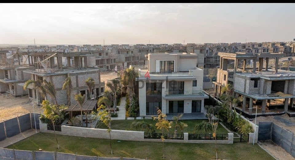 Stand Alone Villa Ready To Move With Land 640m For Sale In Sodic Estates Next To Beverly Hills Zayed With Installments 7