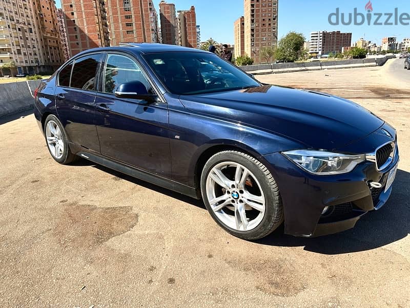 BMW 320 i M PACKAGE 10