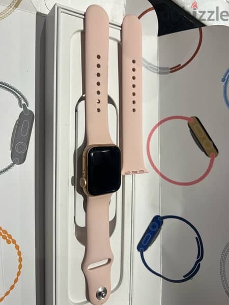 Apple Watch Series 6, Gold Aluminum Case, Pink Sand Sport Band 40MM 1