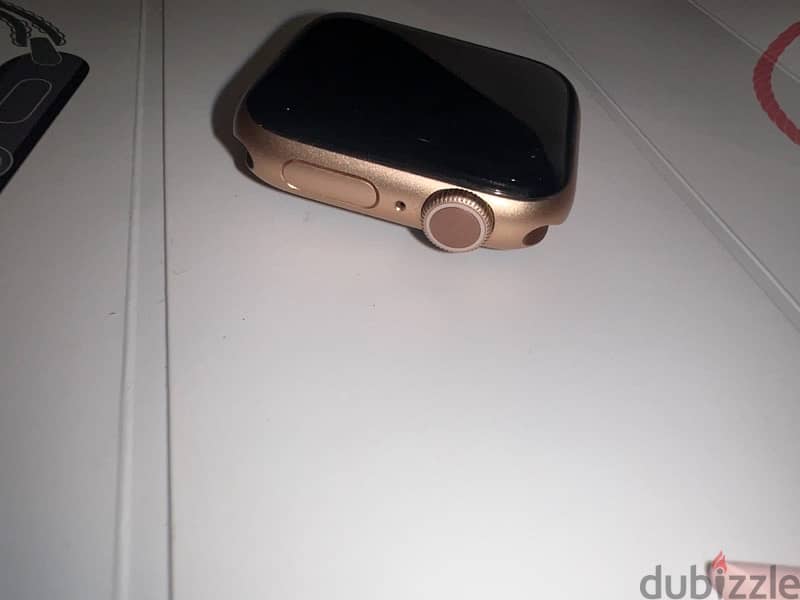 Apple Watch Series 6, Gold Aluminum Case, Pink Sand Sport Band 40MM 4