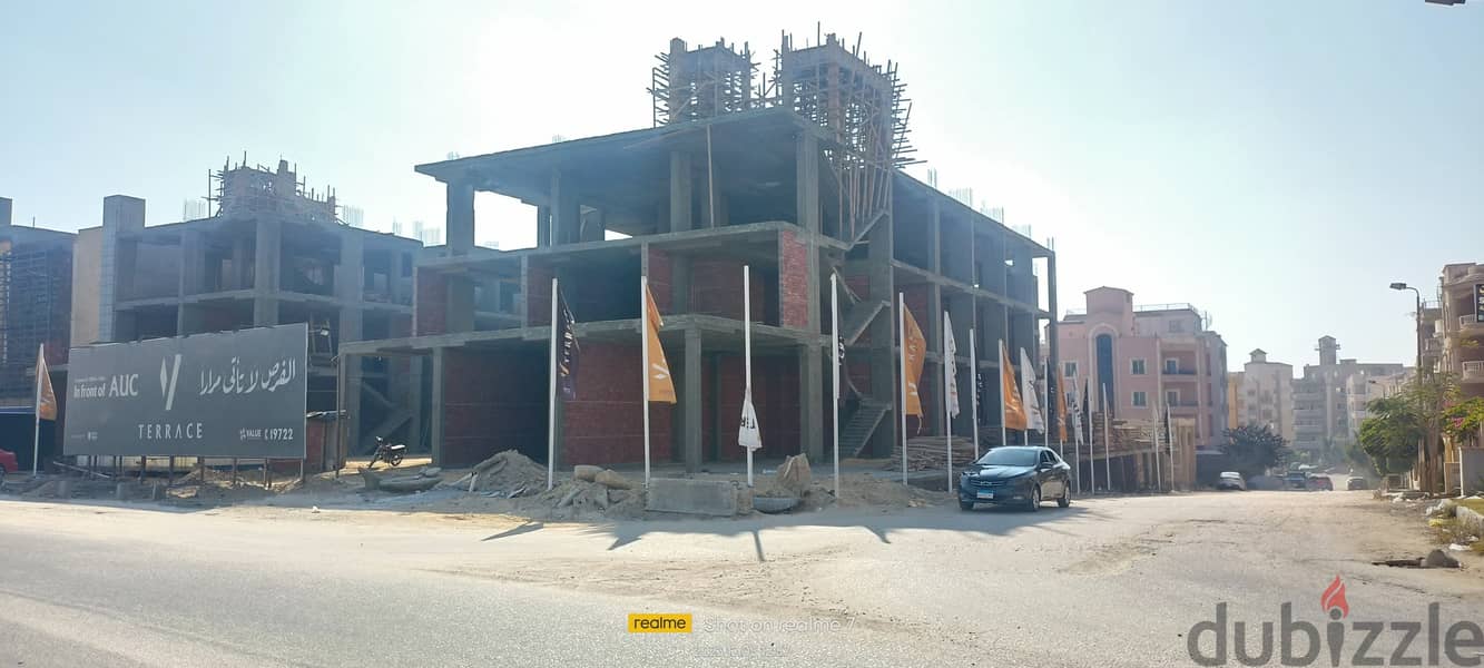 Commercial store for sale in the Fifth Settlement, directly in front of the American University, 105 m directly from the owner 2
