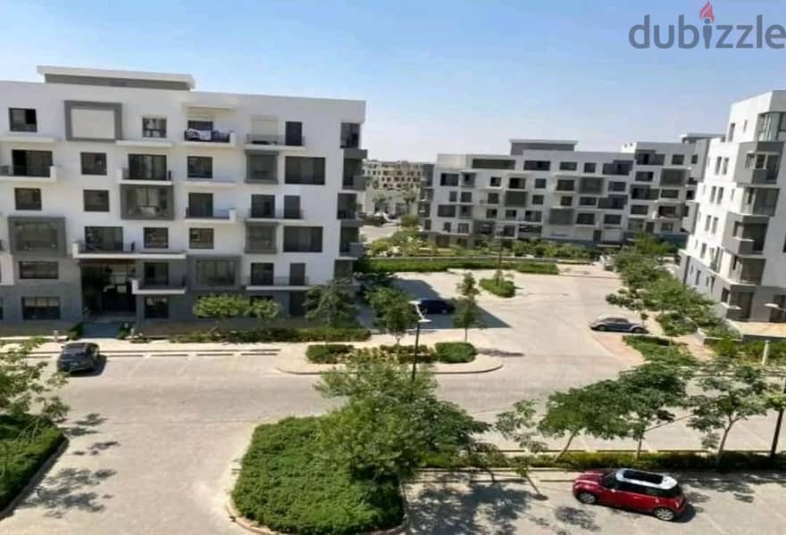 Fully finished apartment at a very special price in Sodic East, Shorouk 9