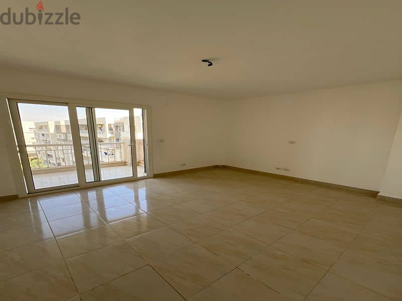 Apartment for sale in Madinaty, fully finished, excellent location, with a view garden 10