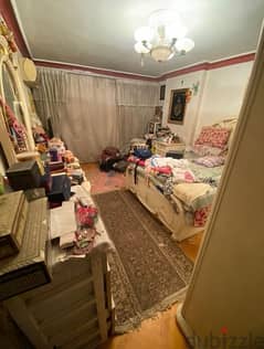 Full Bedroom