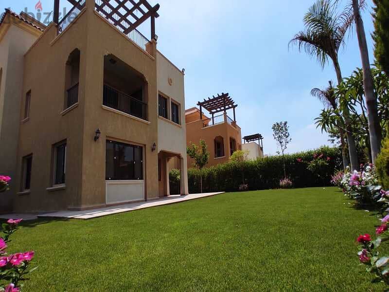 Standalone Villa fully finished with private pool for sale in Mivida 5