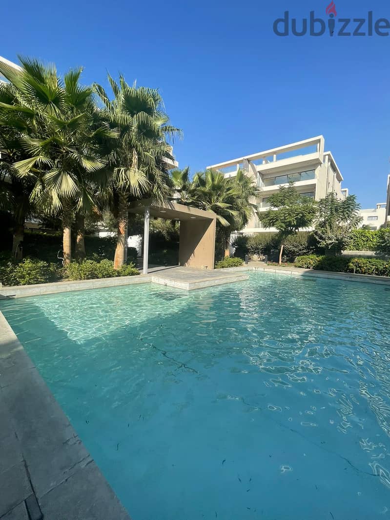 Penthouse 298 m with Pool For Sale in Lake View Residence Resale 5