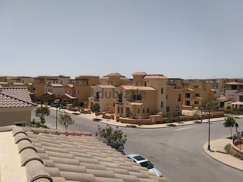 For sale near club house Villa fully finished for sale in Mivida - Emaar 4