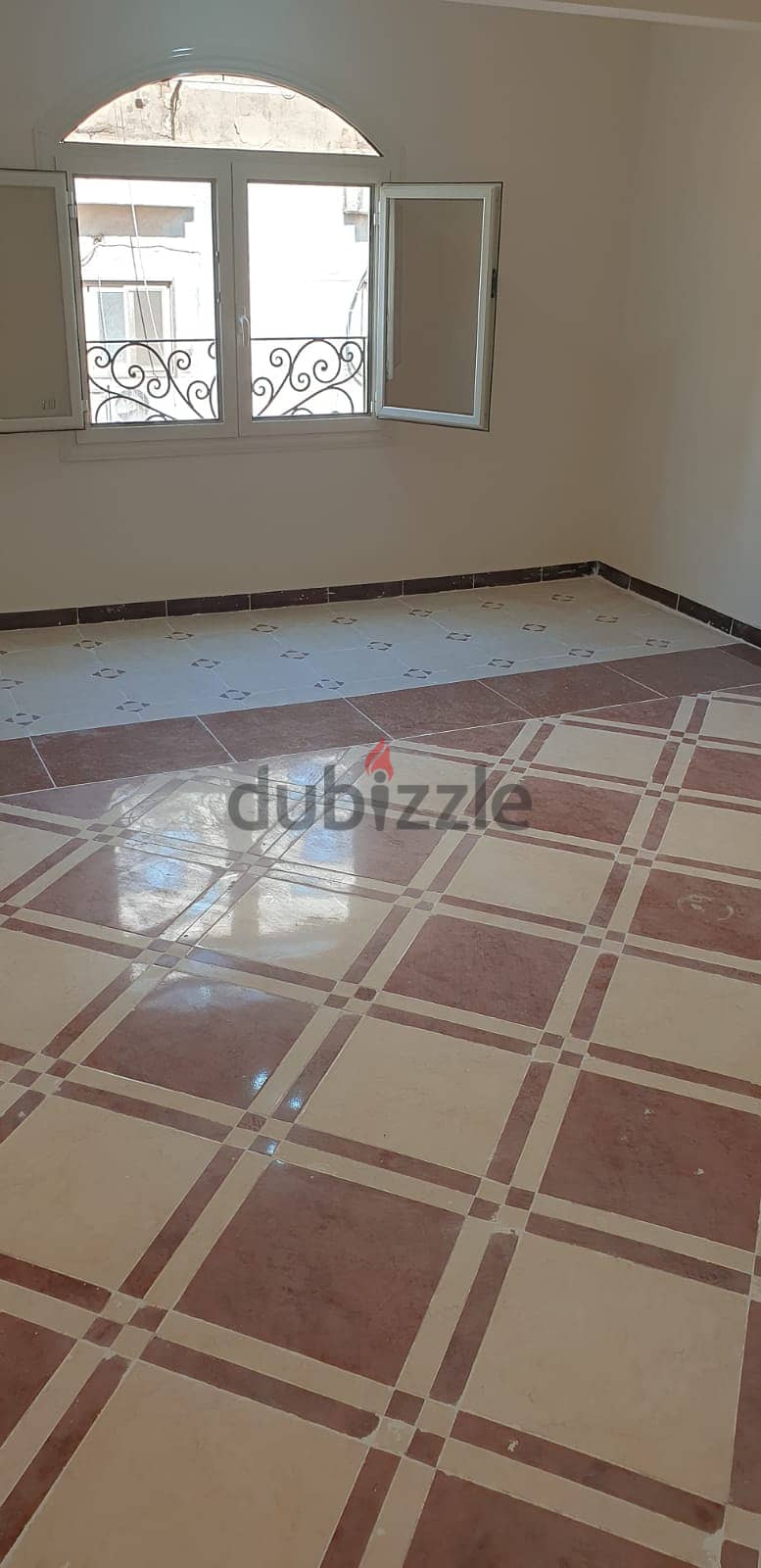 Apartment for rent in the Fourth District, near the court, Silver Star, Saudi, and the Modern Education School  View Garden 5