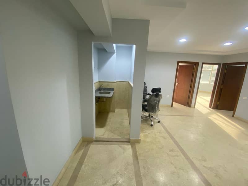 Administrative headquarters for rent in Tahrir Str 6