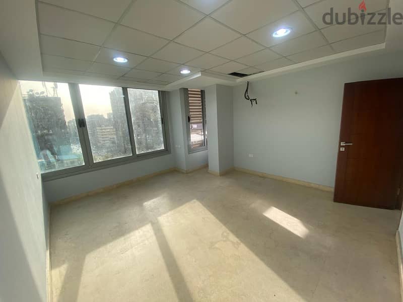 Administrative headquarters for rent in Tahrir Str 13