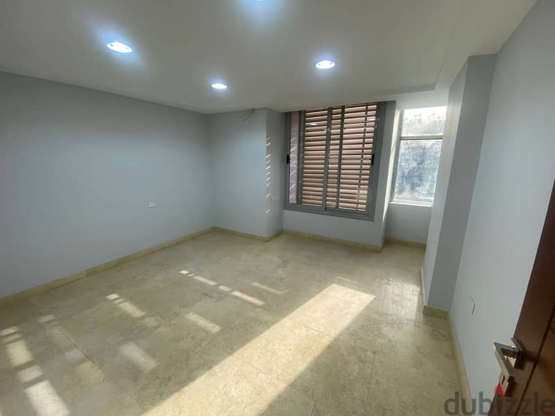 Administrative headquarters for rent in Tahrir St 10