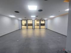 مكتب اداري تشطيب كامل 121 متر في ميفيدا للايجار 0