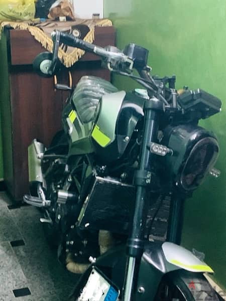 Leoncino 250 Injection 2