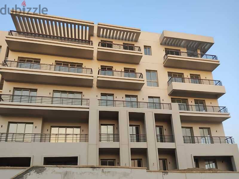 Apartment 285 m with PRIME LOCATION View Golf For Sale at Uptown Cairo 5