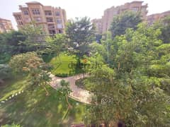 Apartment for sale in Madinaty, 250 square meters with a wide garden view, located in B1 phase, adjacent to the largest service complex.