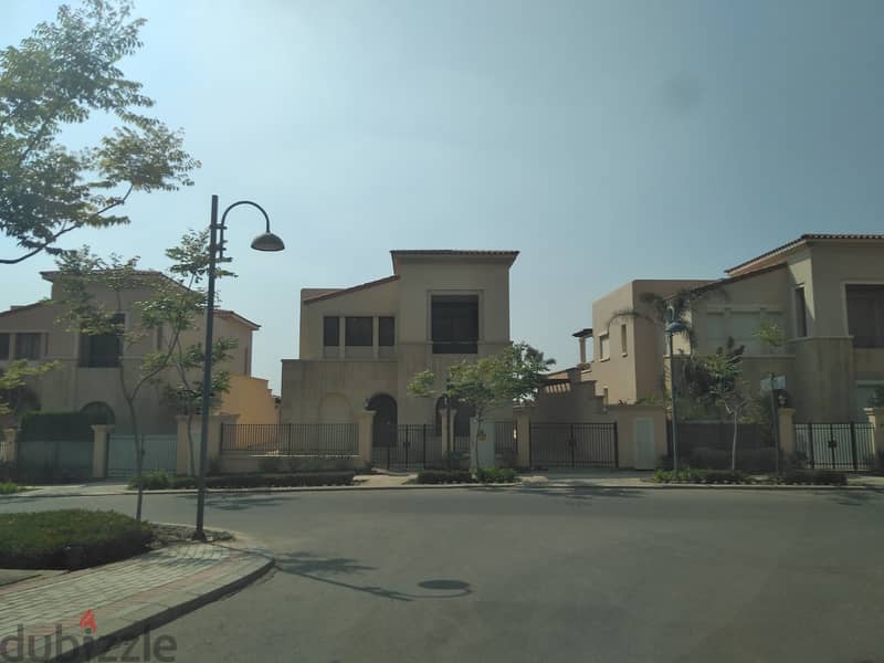 Standalone Villa 312 m Fully Finished City View For Sale at Uptown Cairo - Emaar 4