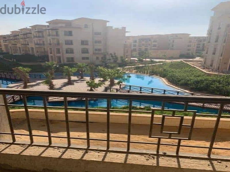 3-bedroom apartment for sale with a distinctive view in Stone Park Compound in the heart of the Fifth Settlement, minutes from the  AUC 3
