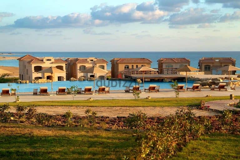 Chalet for sale in Ain Sokhna, directly on the sea + finishing (ground floor with garden), telal sokhna 4