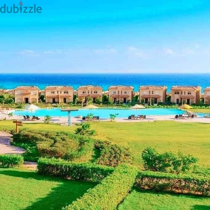 Townhouse with a price of a view directly on the sea in Telal Ain Sokhna 0