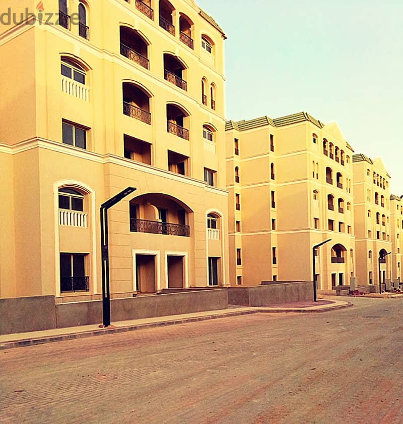 apartment 162 m ready to move , prime location ,lavenir mostakbal city 6