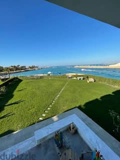 فيلا ستاندلون للبيع صف اول على البحر مباشرا في مارينا 8 الساحل - luxury standalone Villa for sale First raw panorama sea view Marina 8 - North Coast