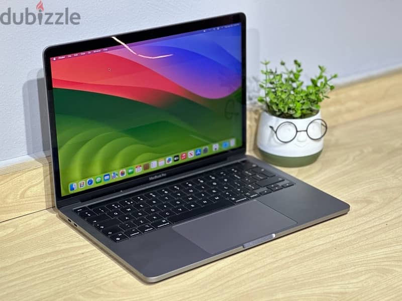 Macbook pro M1 with Apple care plus 1