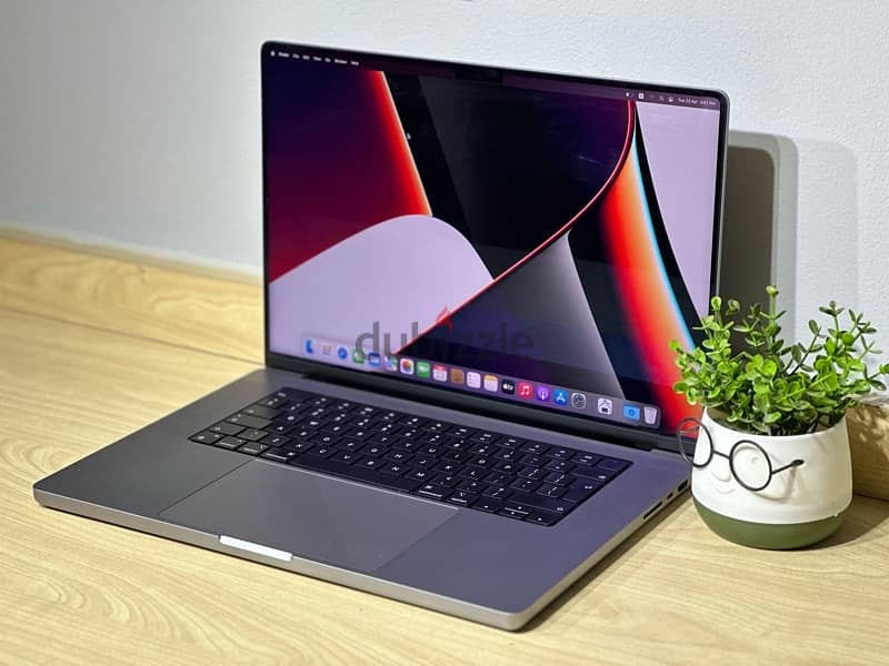 Macbook pro M1 Pro 2021 16-inch 2