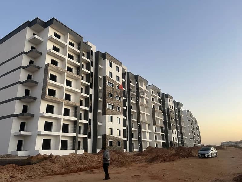 An apartment ready for inspection for sale with a down payment of only 386 thousand pounds. You will live inside an already built compound, in install 1