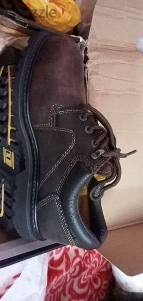 caterpillar cat electric lo leather safety shoes 
made in Vietnam 5