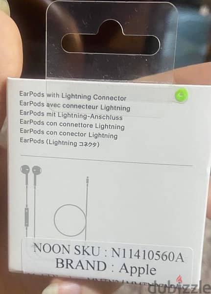 original Apple EarPods With Lightning Connector White 2