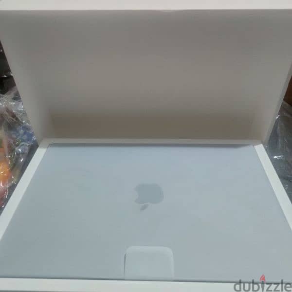 MacBook pro M3 New 2