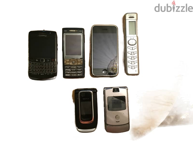 للبيع 6 موبايلات قديمة مختلفة الحالة - For sale 6 old mobile phones 1
