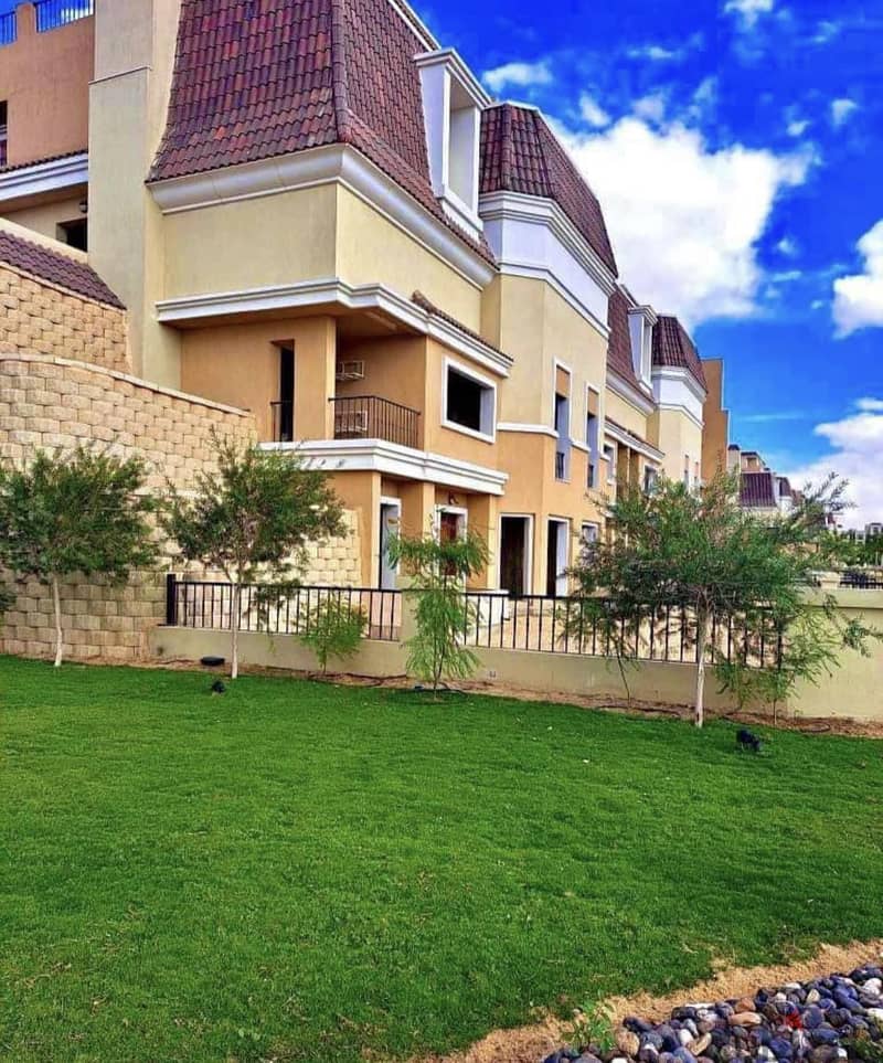 S villa for sale, 4 rooms, with garden, in Sarai Mostaqbal City Compound, next to Madinaty and Mountain View, installments with a 42% discount 24