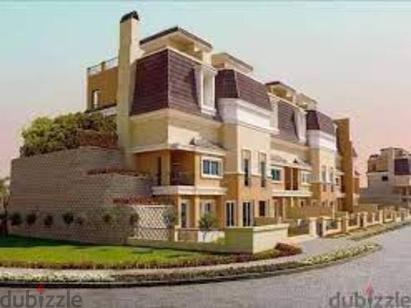 Three-storey villa (ground - first - roof) for sale with a 42% discount on cash, distinctive location in front of Madinaty in Sarai, New Cairo 2