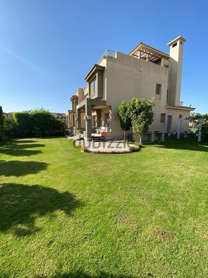 Villa for sale, 300 sqm, immediate delivery, at a snapshot price, in Palm Hills New Cairo Compound 3