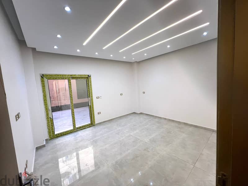 Ground floor apartment with garden for sale in the 7th District (Sheikh Zayed) 9