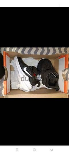 Nike baby shoes new size 17 with box