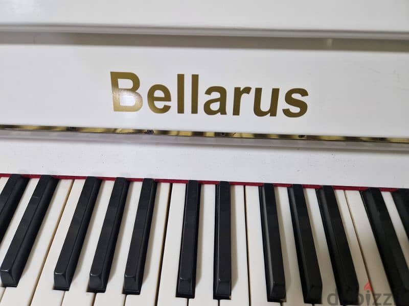 بيانو روسى بحاله الجديد ماركه Bellarus 2