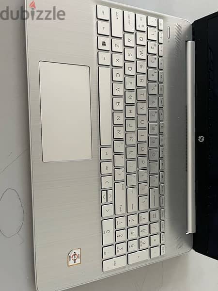 HP Laptop - 15-ef1001ds 4