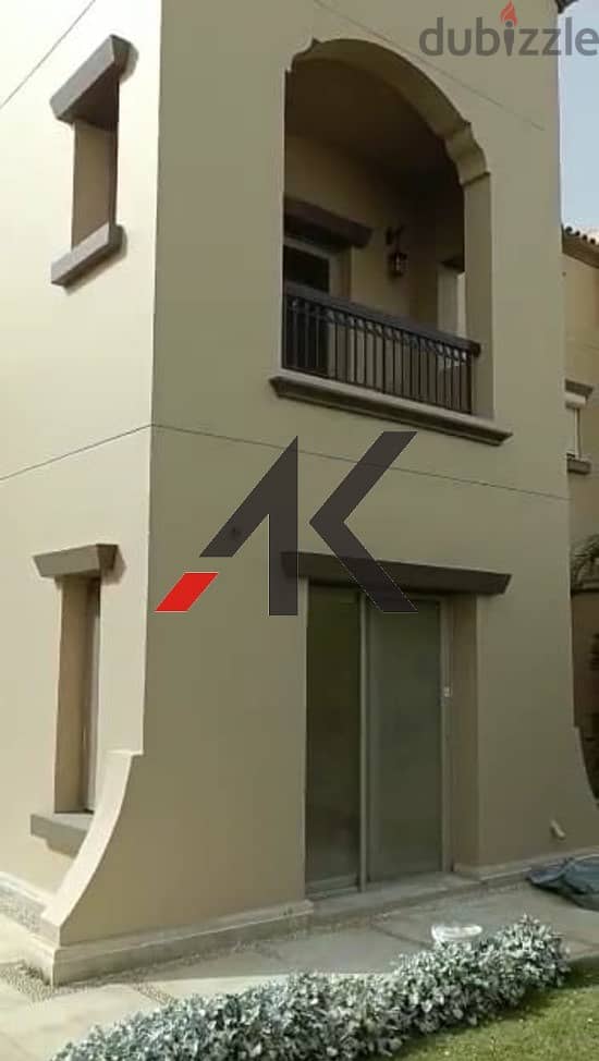 Prime Location -Finished Twin L441m. For Sale in Uptown Cairo - Mokattam 6