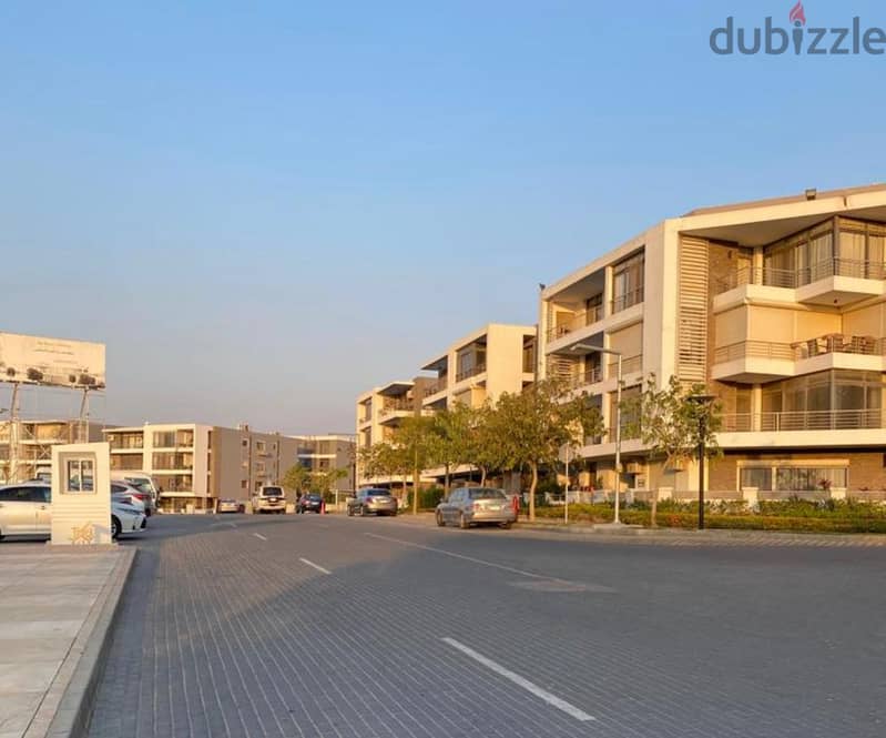 A distinctive apartment in Taj City Compound, 156 m, characterized by its wonderful division and distinctive view of the view, with a 5% down payment. 2