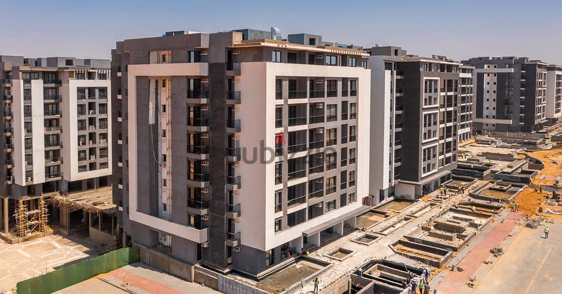 Immediate receipt of a 200 sqm apartment in Castle Landmark Compound in the Administrative Capital in R7, with a 10% down payment over 10 years. 13