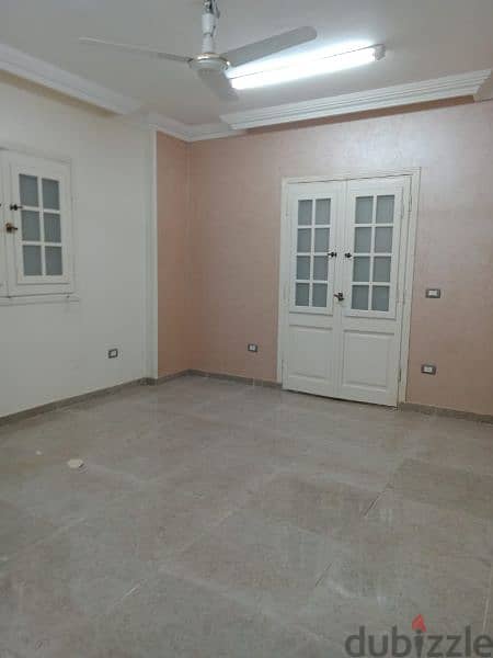 شقة للإيجار بجوار مزار مول الشيخ زايد 1