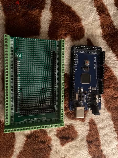 Arduino mega 2560 + arduino shield terminal board 1