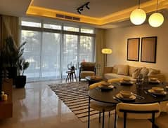 شقة فندقية فاخرة (مطبخ+تكييفات) للبيع جاهزة للمعاينة علي شارع التسعين | Luxury apartment in new cairo 0