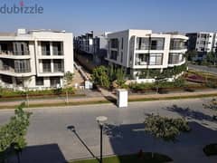 Two-room apartment for sale in the first settlement, 114 meters